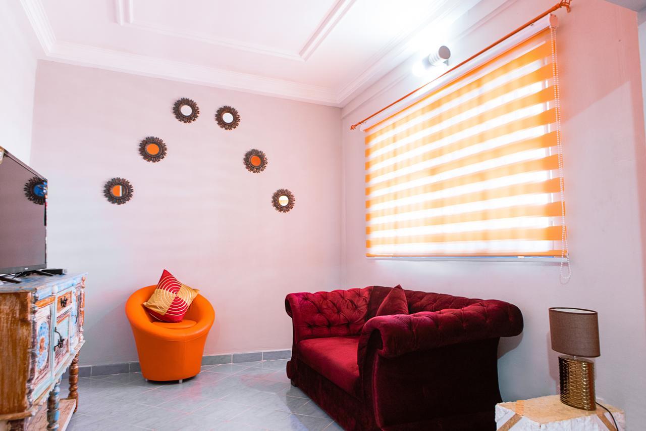 Maxwell Court Apartments Accra Luaran gambar
