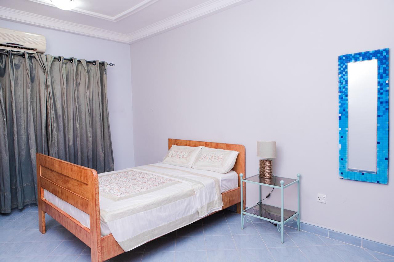 Maxwell Court Apartments Accra Luaran gambar