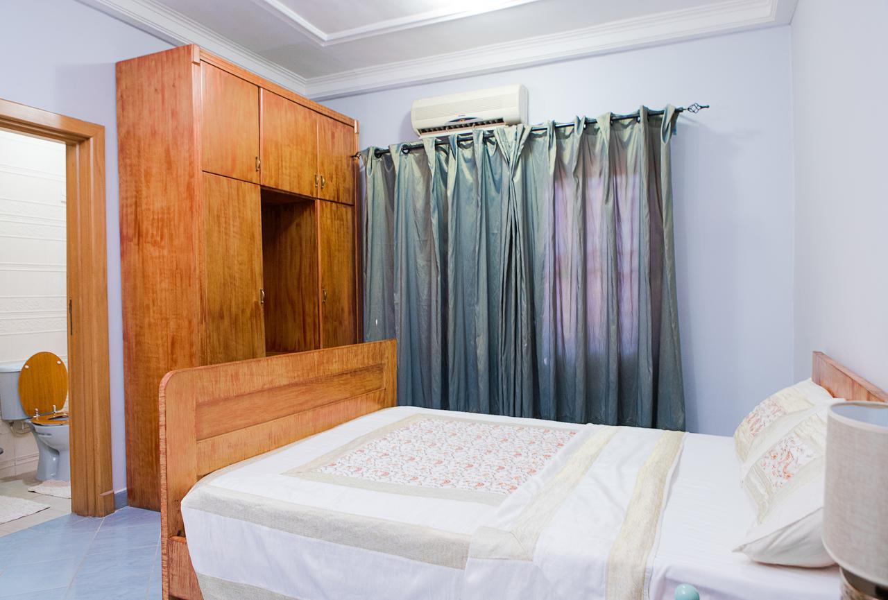 Maxwell Court Apartments Accra Luaran gambar