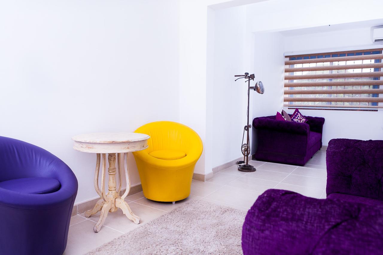 Maxwell Court Apartments Accra Luaran gambar