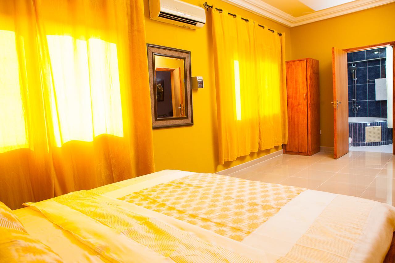 Maxwell Court Apartments Accra Luaran gambar