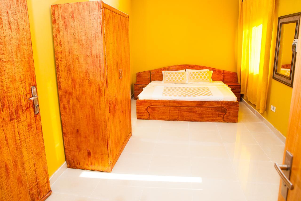 Maxwell Court Apartments Accra Luaran gambar