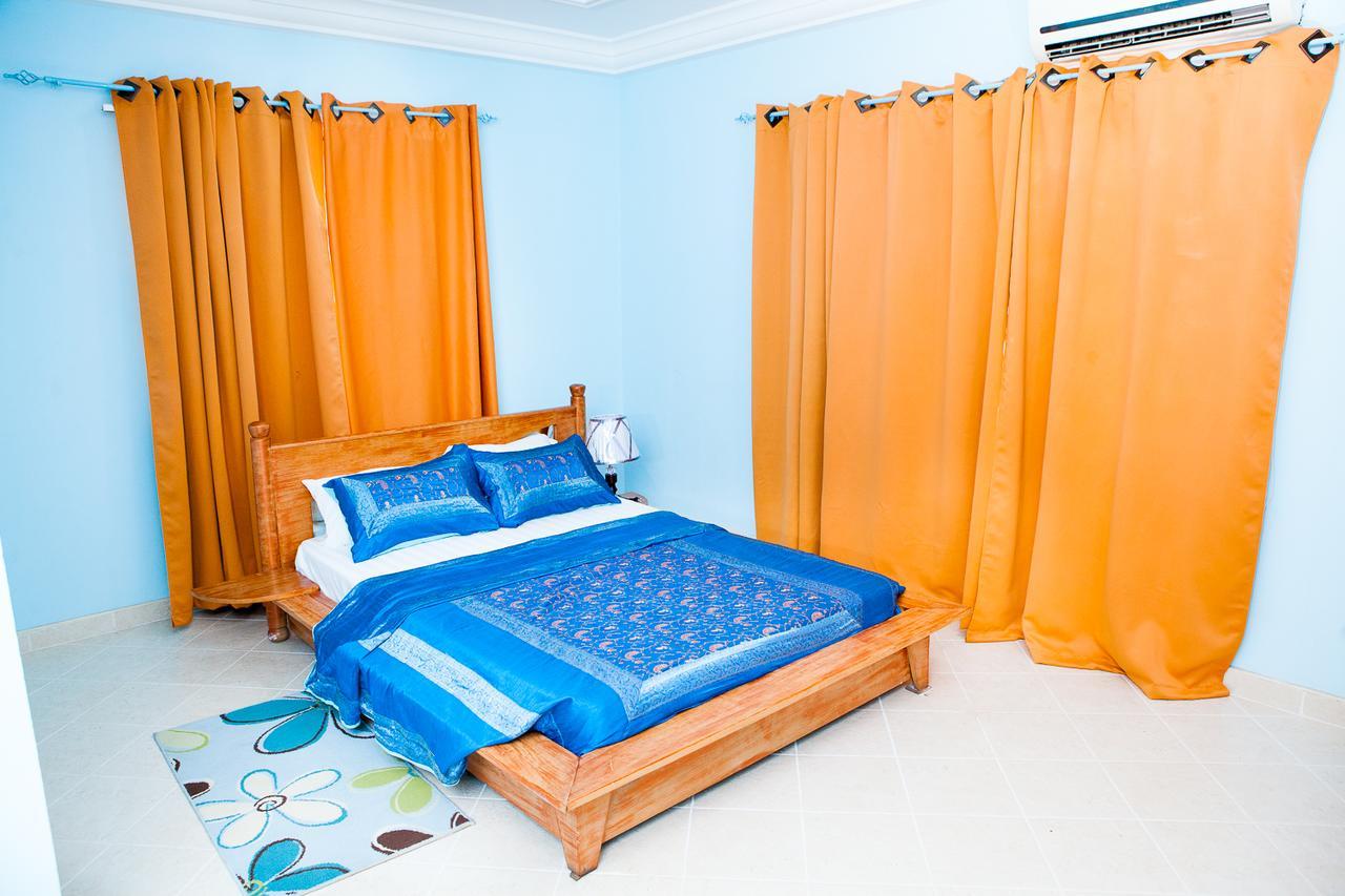 Maxwell Court Apartments Accra Luaran gambar