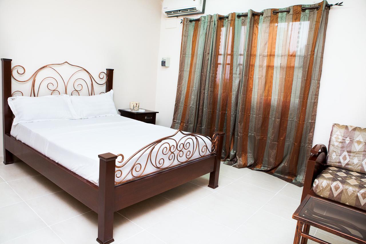 Maxwell Court Apartments Accra Luaran gambar