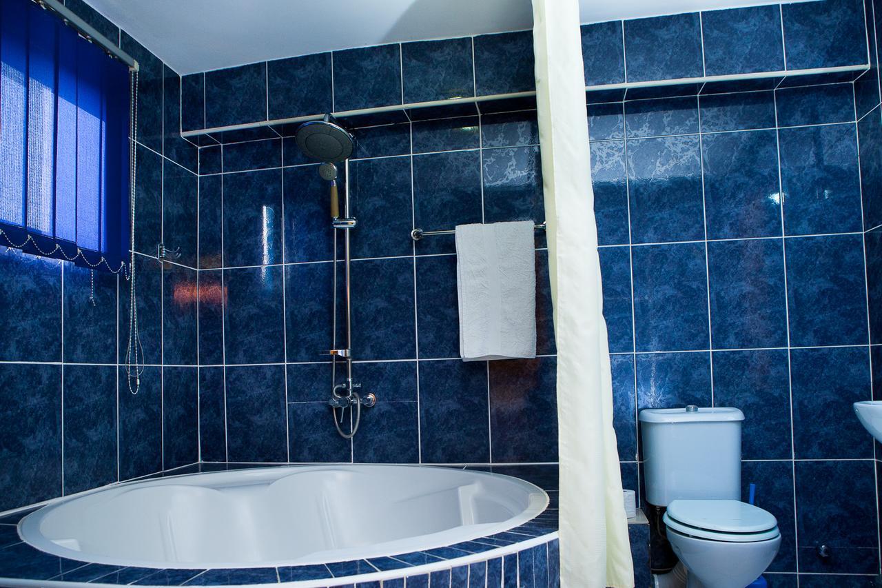 Maxwell Court Apartments Accra Luaran gambar