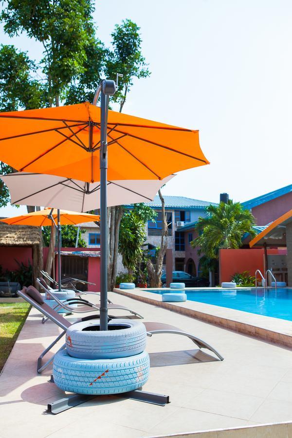 Maxwell Court Apartments Accra Luaran gambar