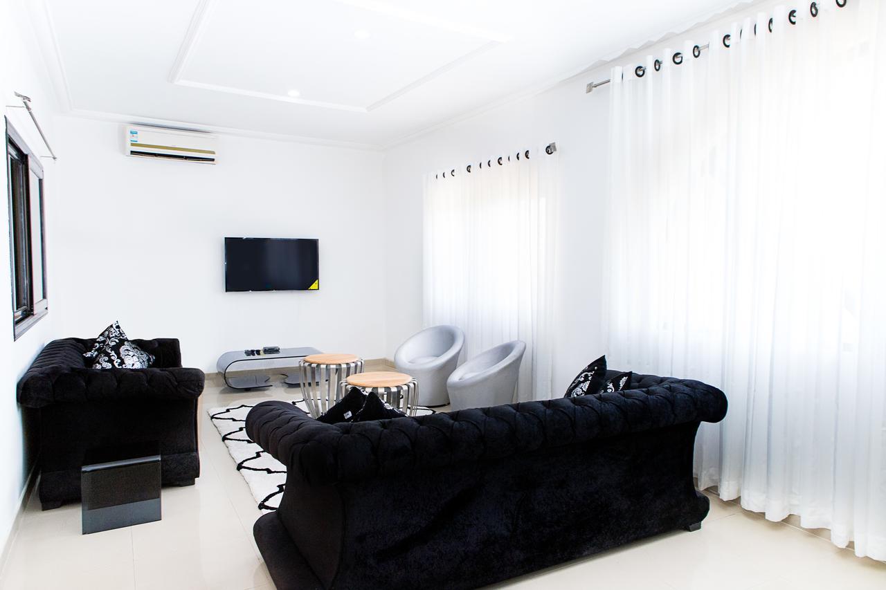 Maxwell Court Apartments Accra Luaran gambar