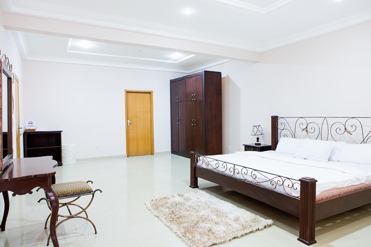 Maxwell Court Apartments Accra Luaran gambar
