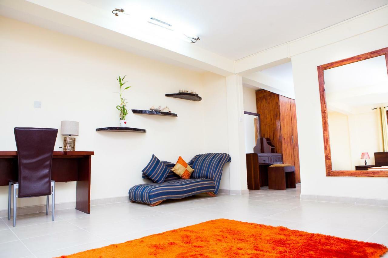 Maxwell Court Apartments Accra Luaran gambar